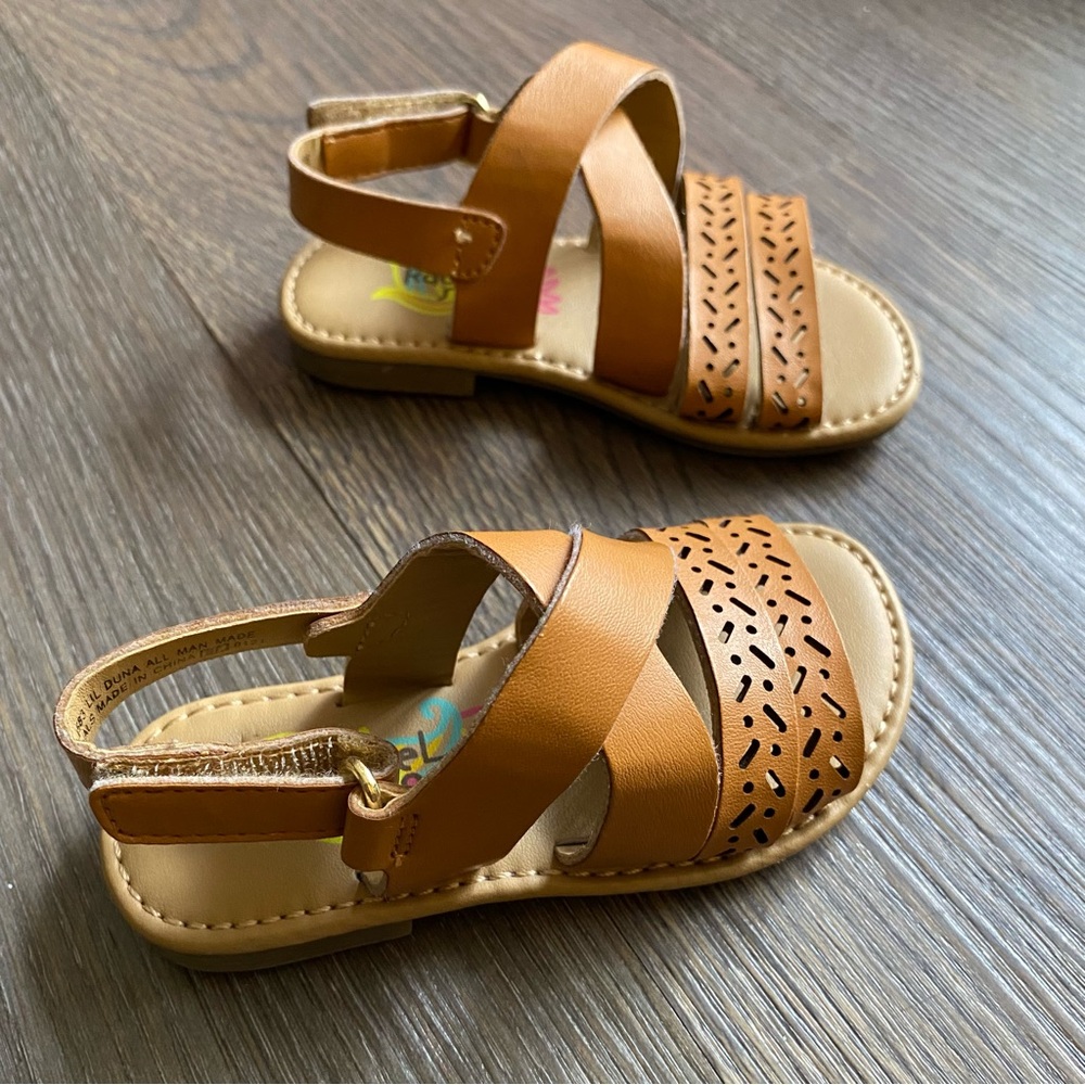 Kids Tan Sandals